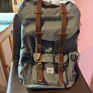 Kaukko Backpack/Laptop Bag Vintage And Vogue Red Striped Lining Large Rucksack